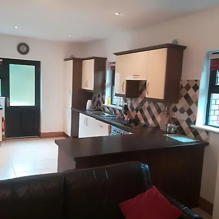 No. 8 Alders Grove *